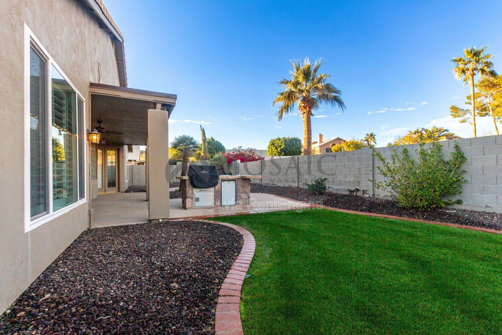 Beautiful 4 Bedroom 2 Bathroom Home. Apply Today! property image