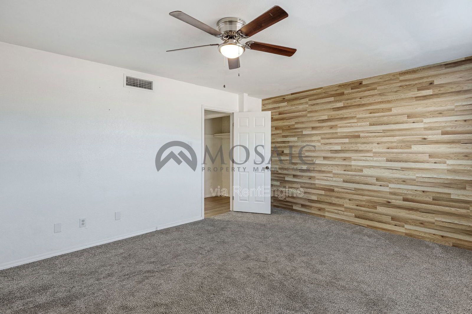 ADORABLE 1 bed/1bath CONDO**Section 8 Accepted** property image