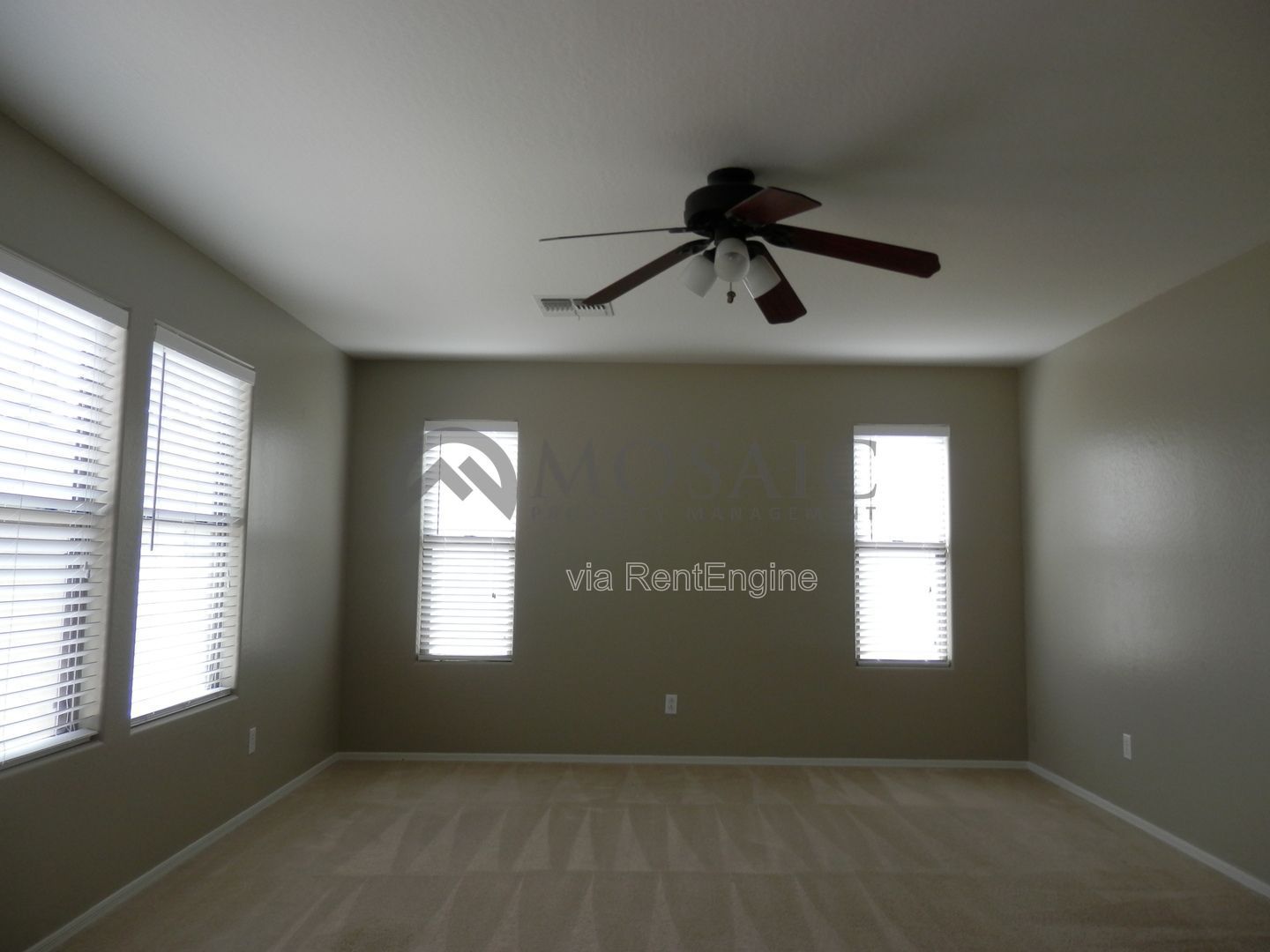 Minutes from San Tan Mall in Spectrum!!! property image