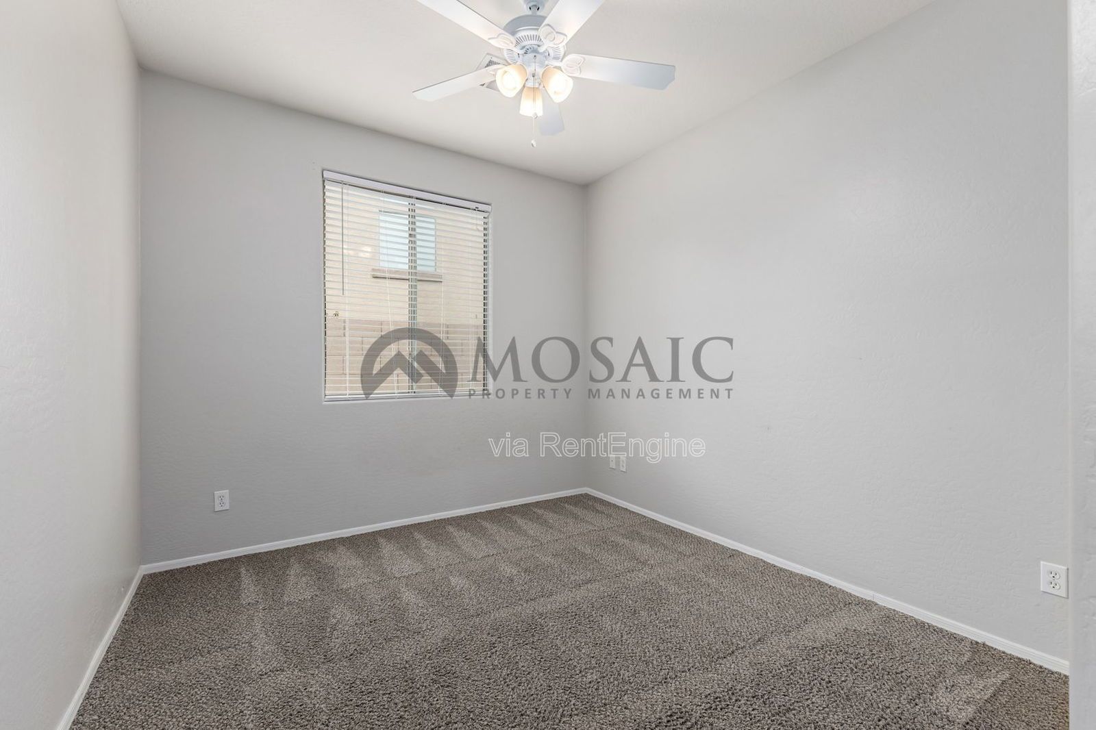 Like new home, great lot and tons of amenities in Estrella Mountain Ranch property image