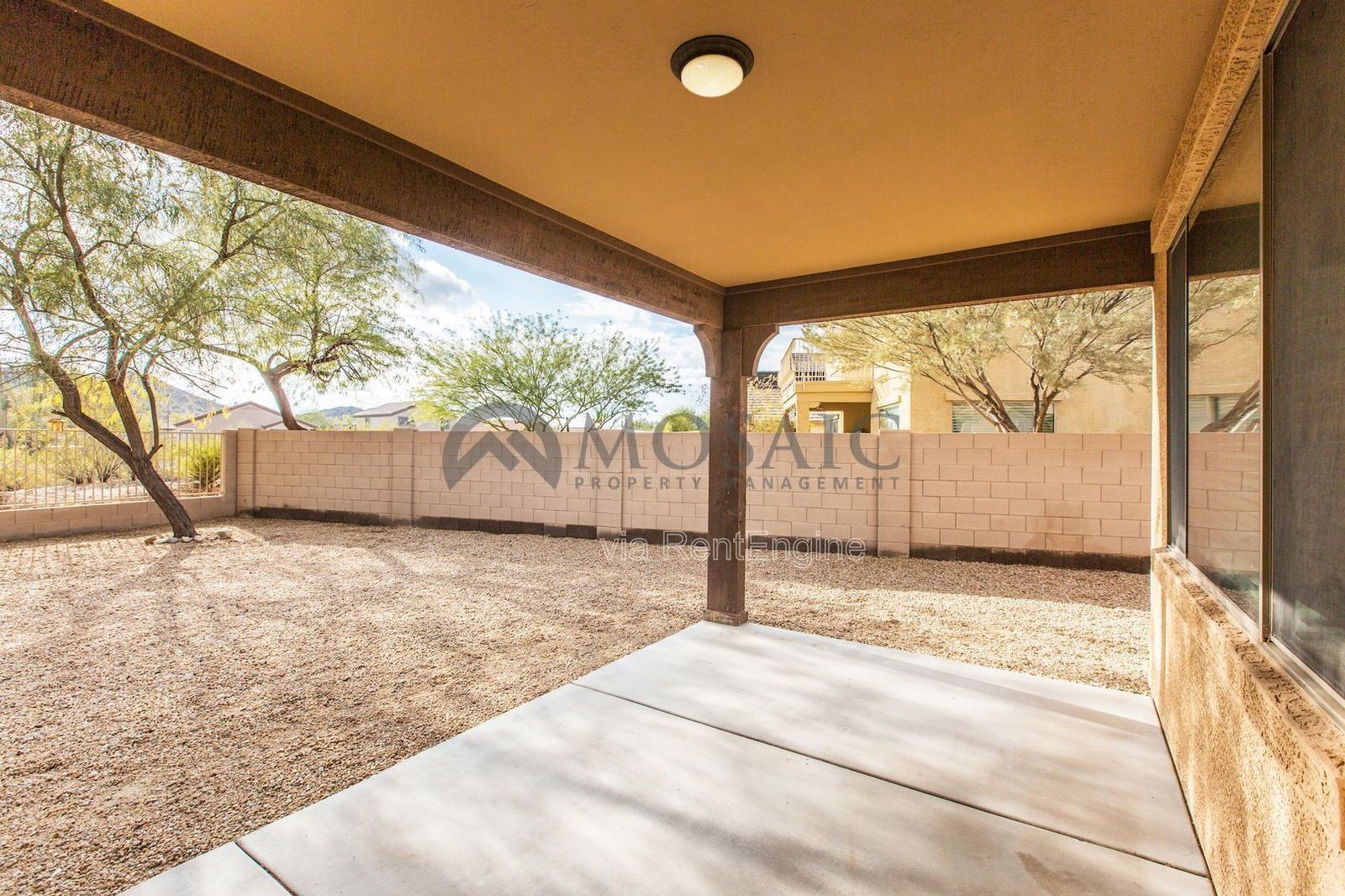 Like new home, great lot and tons of amenities in Estrella Mountain Ranch property image