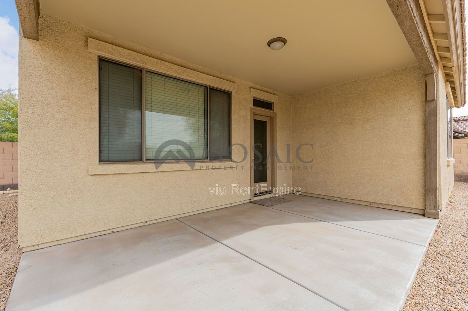 Like new home, great lot and tons of amenities in Estrella Mountain Ranch property image