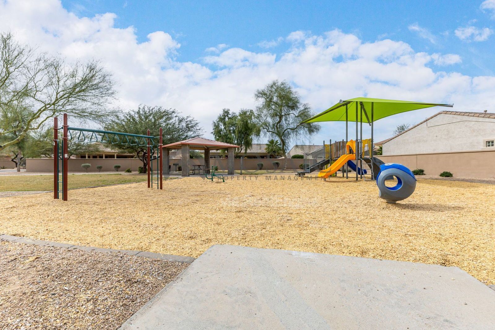 Like new home, great lot and tons of amenities in Estrella Mountain Ranch property image
