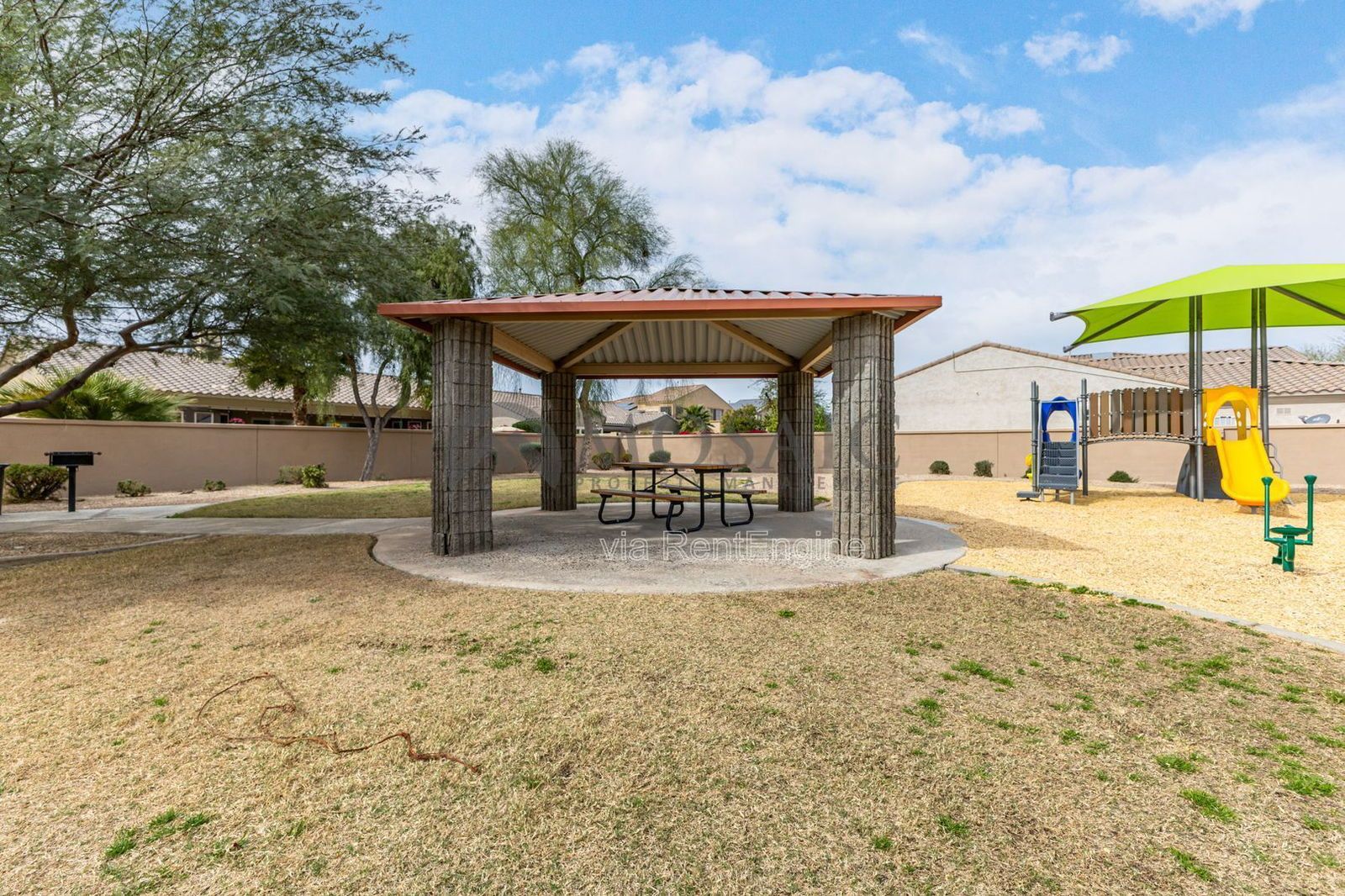 Like new home, great lot and tons of amenities in Estrella Mountain Ranch property image