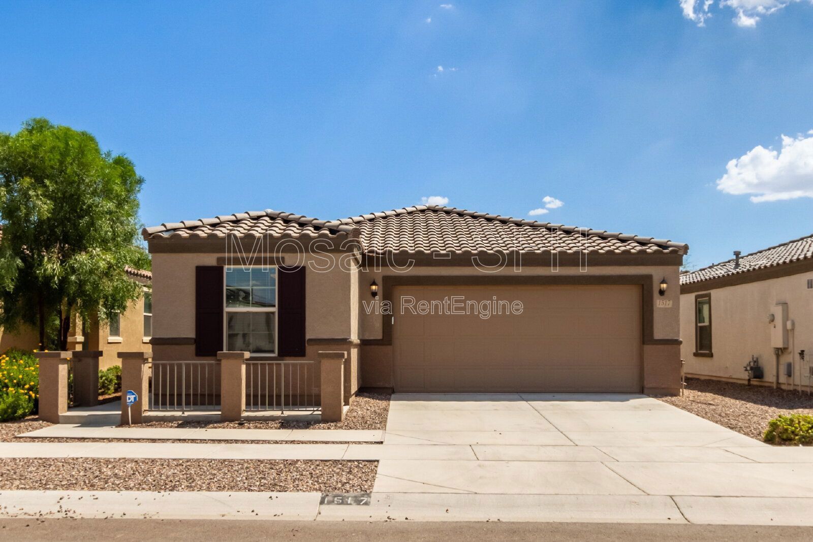 Fabulous 4 bed/2 bath home near South Mountain Preserve! property image