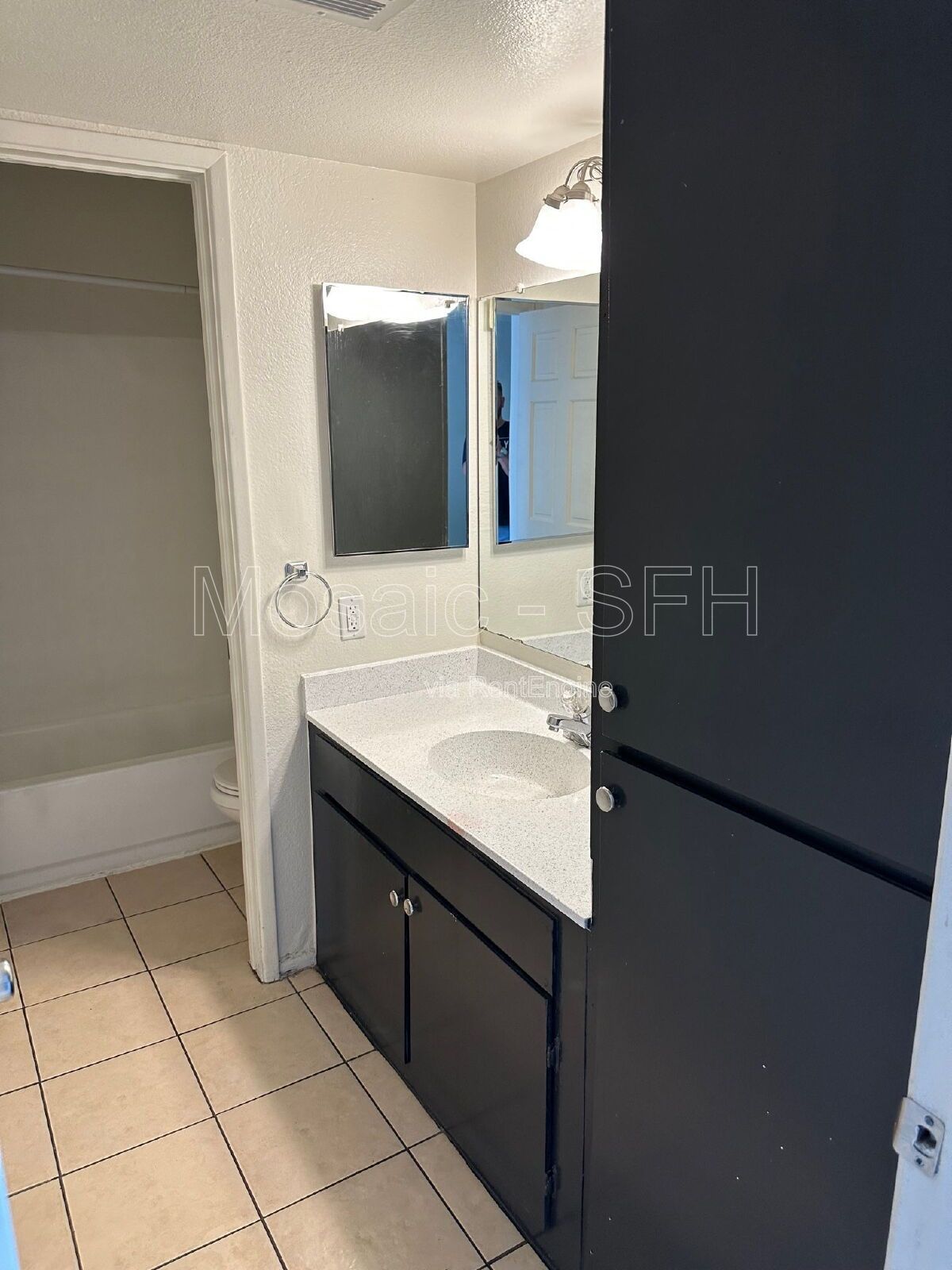 Cozy 2 Bedroom / 1 Bath property image