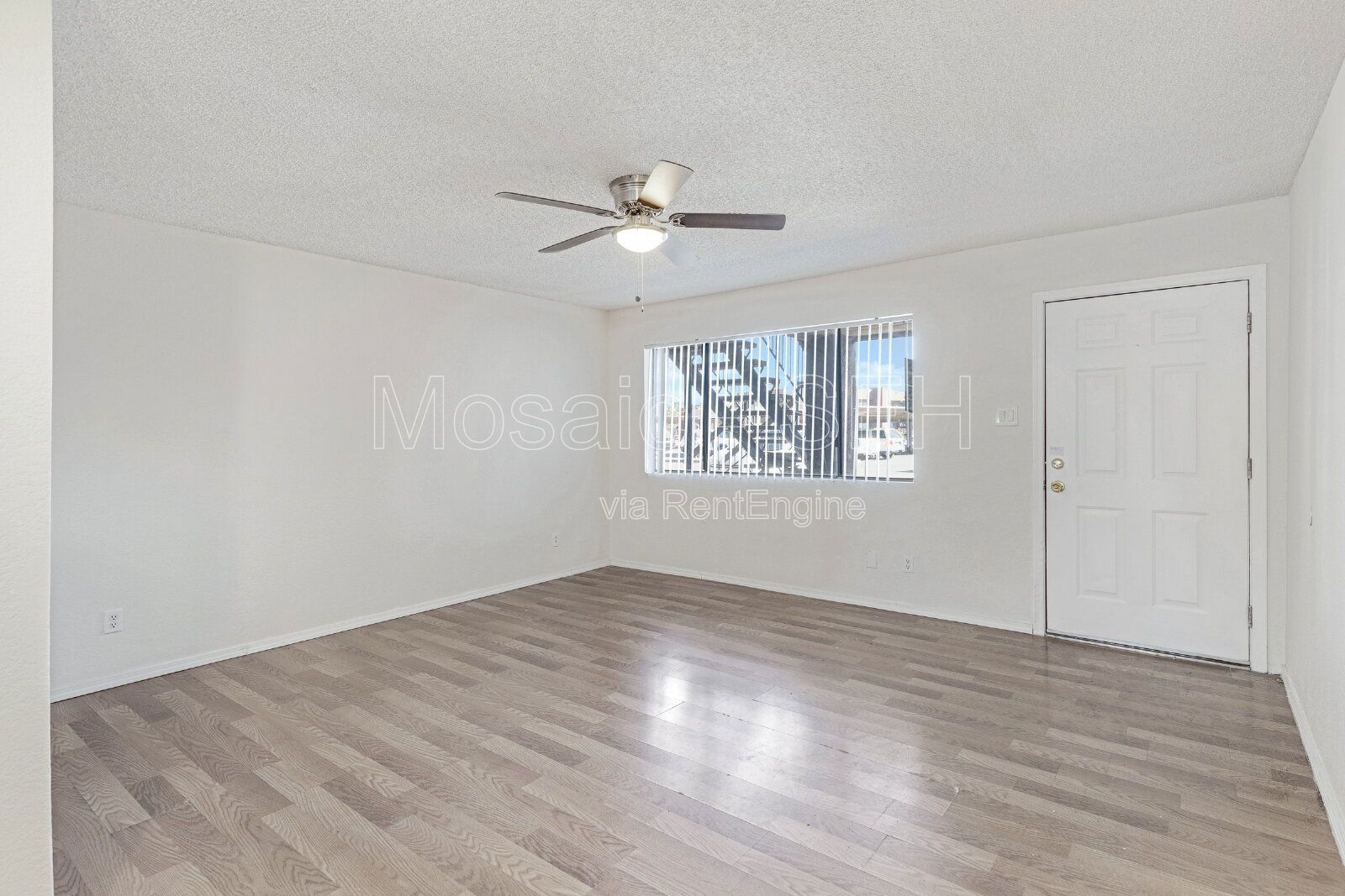 ADORABLE 1 bed/1bath CONDO**Section 8 Accepted** property image