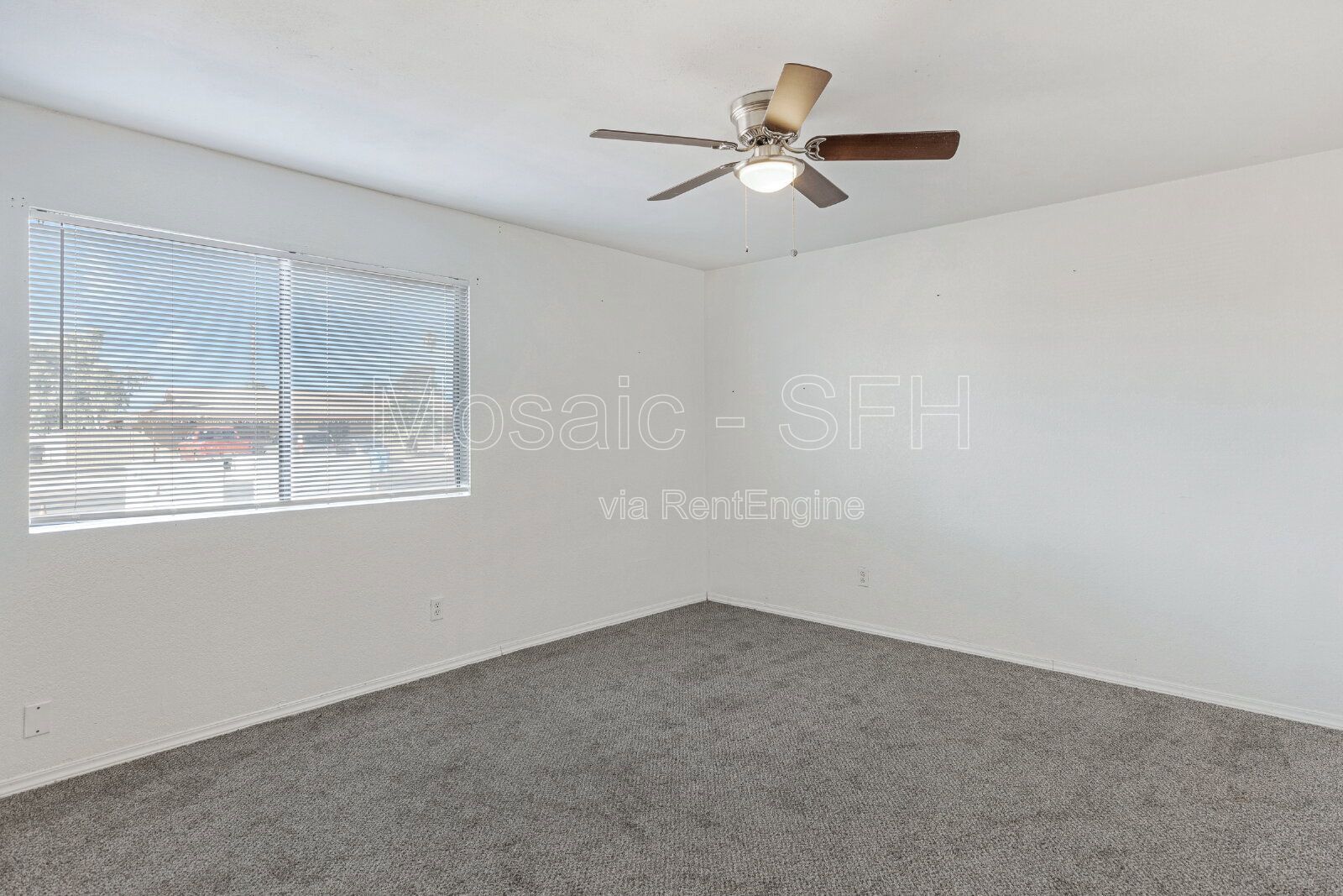 ADORABLE 1 bed/1bath CONDO**Section 8 Accepted** property image