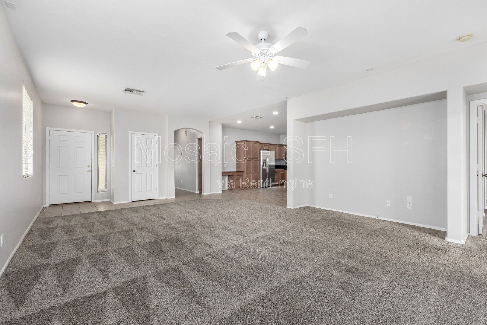 Like new home, great lot and tons of amenities in Estrella Mountain Ranch property image