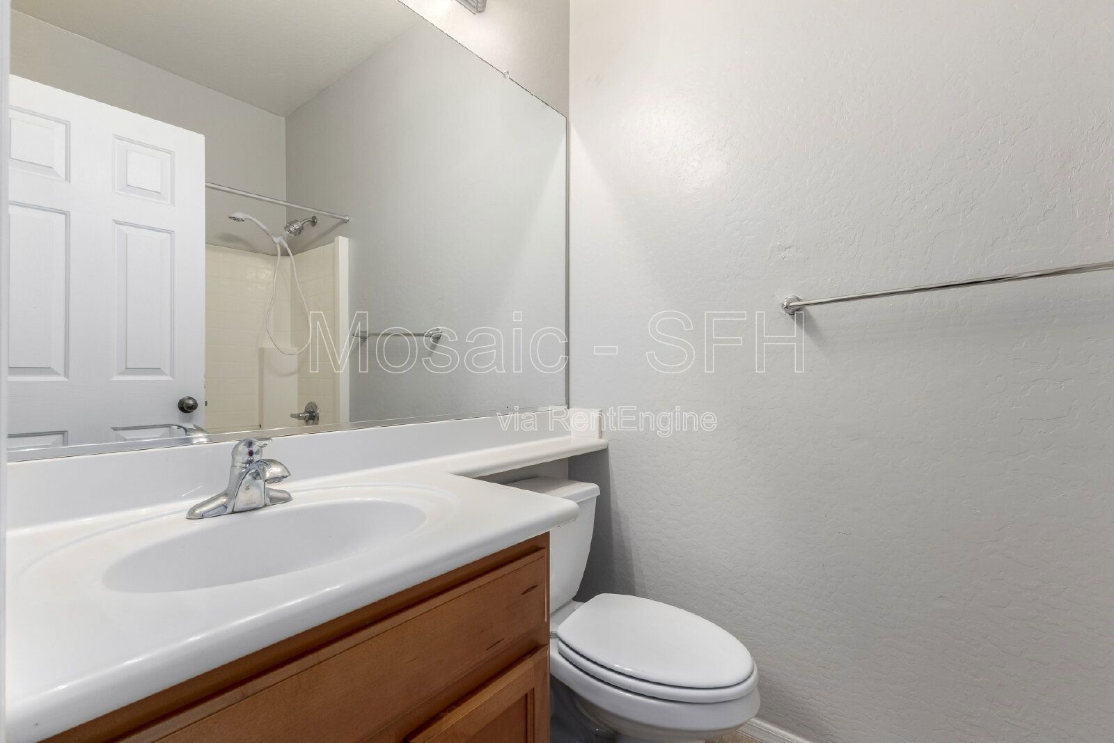 Like new home, great lot and tons of amenities in Estrella Mountain Ranch property image