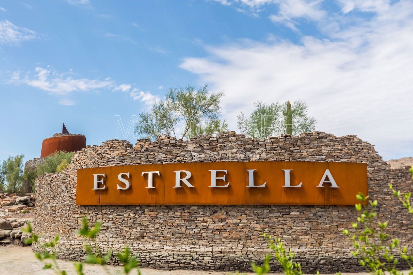 Like new home, great lot and tons of amenities in Estrella Mountain Ranch property image