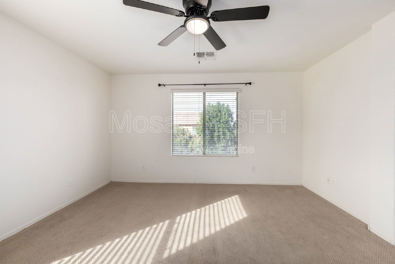 Spacious 4-Bedroom Home with 3 Full Baths in Prime Gilbert Location! property image