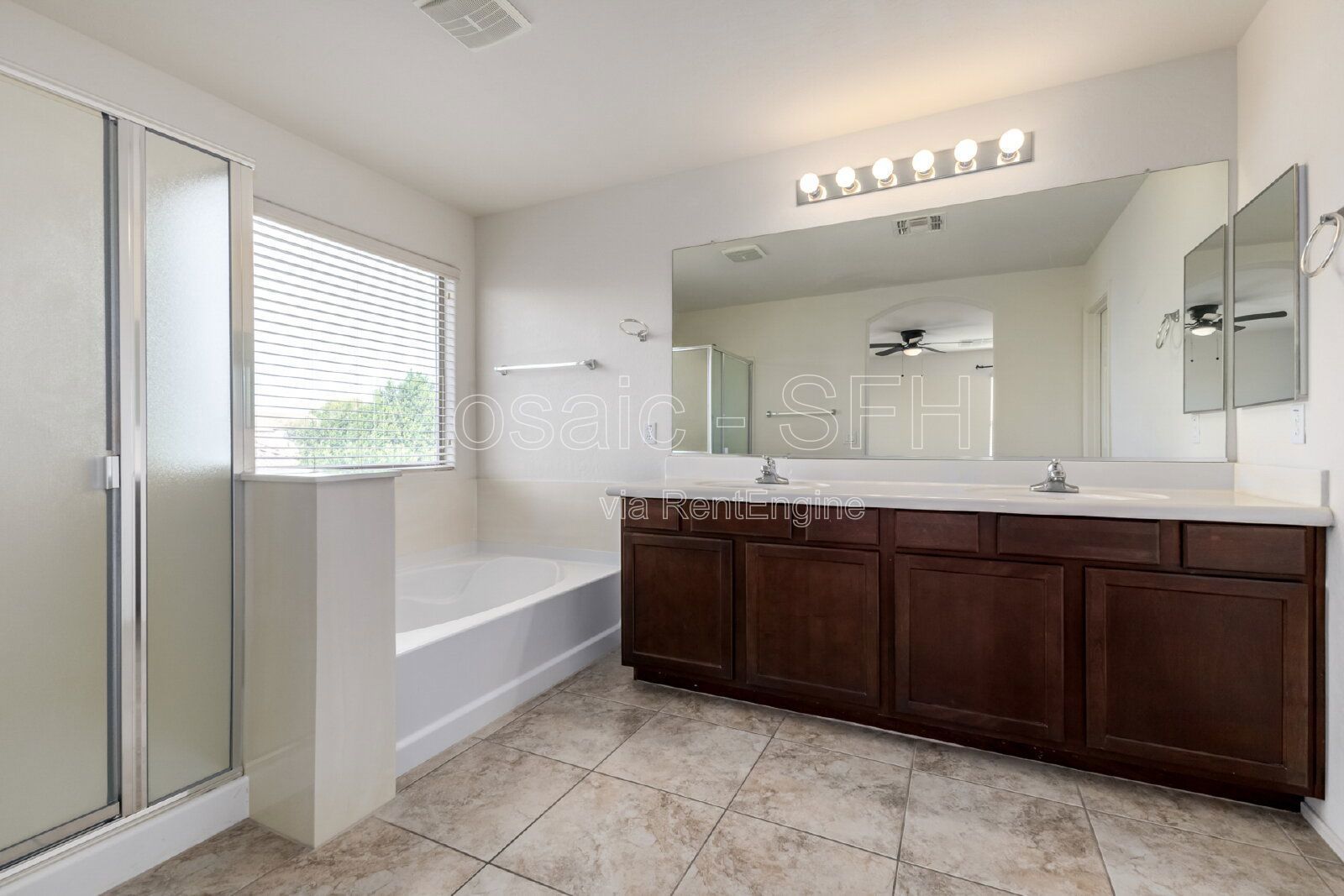 Spacious 4-Bedroom Home with 3 Full Baths in Prime Gilbert Location! property image