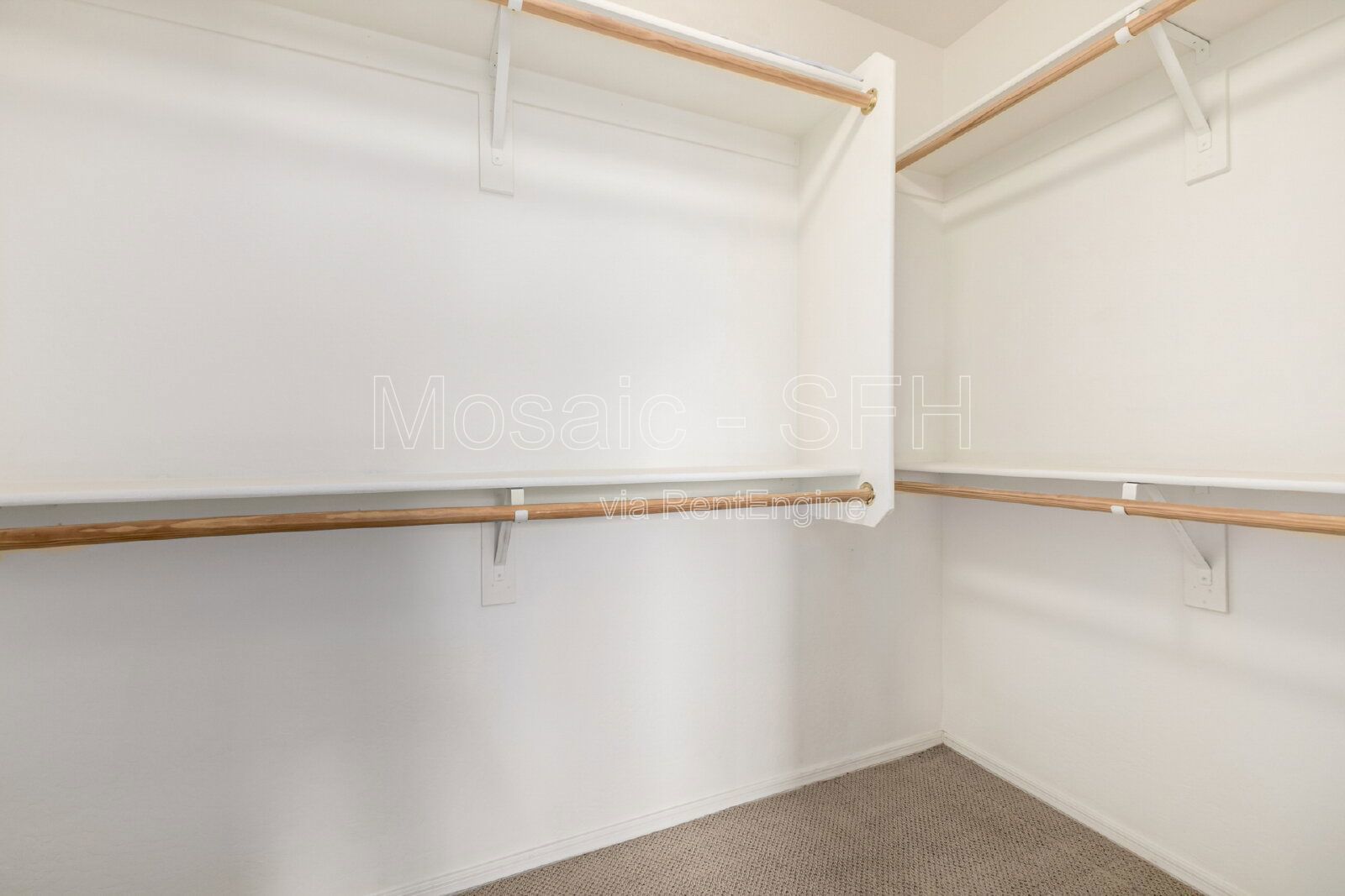 Spacious 4-Bedroom Home with 3 Full Baths in Prime Gilbert Location! property image