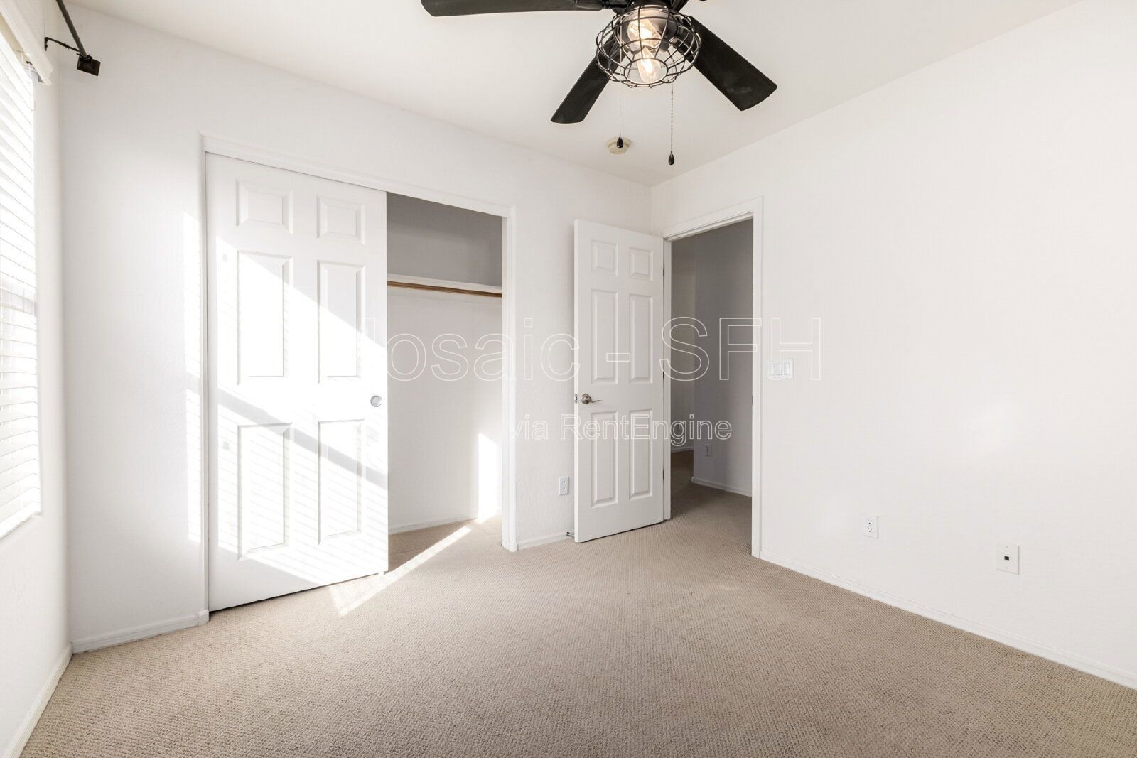 Spacious 4-Bedroom Home with 3 Full Baths in Prime Gilbert Location! property image