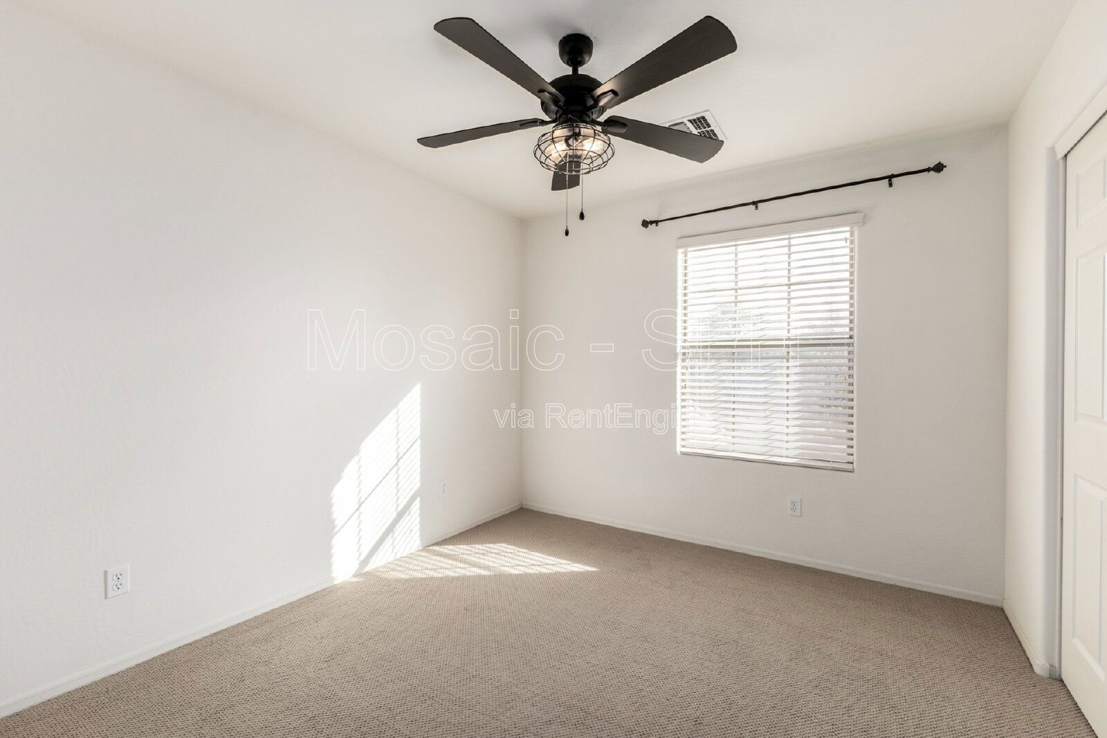 Spacious 4-Bedroom Home with 3 Full Baths in Prime Gilbert Location! property image