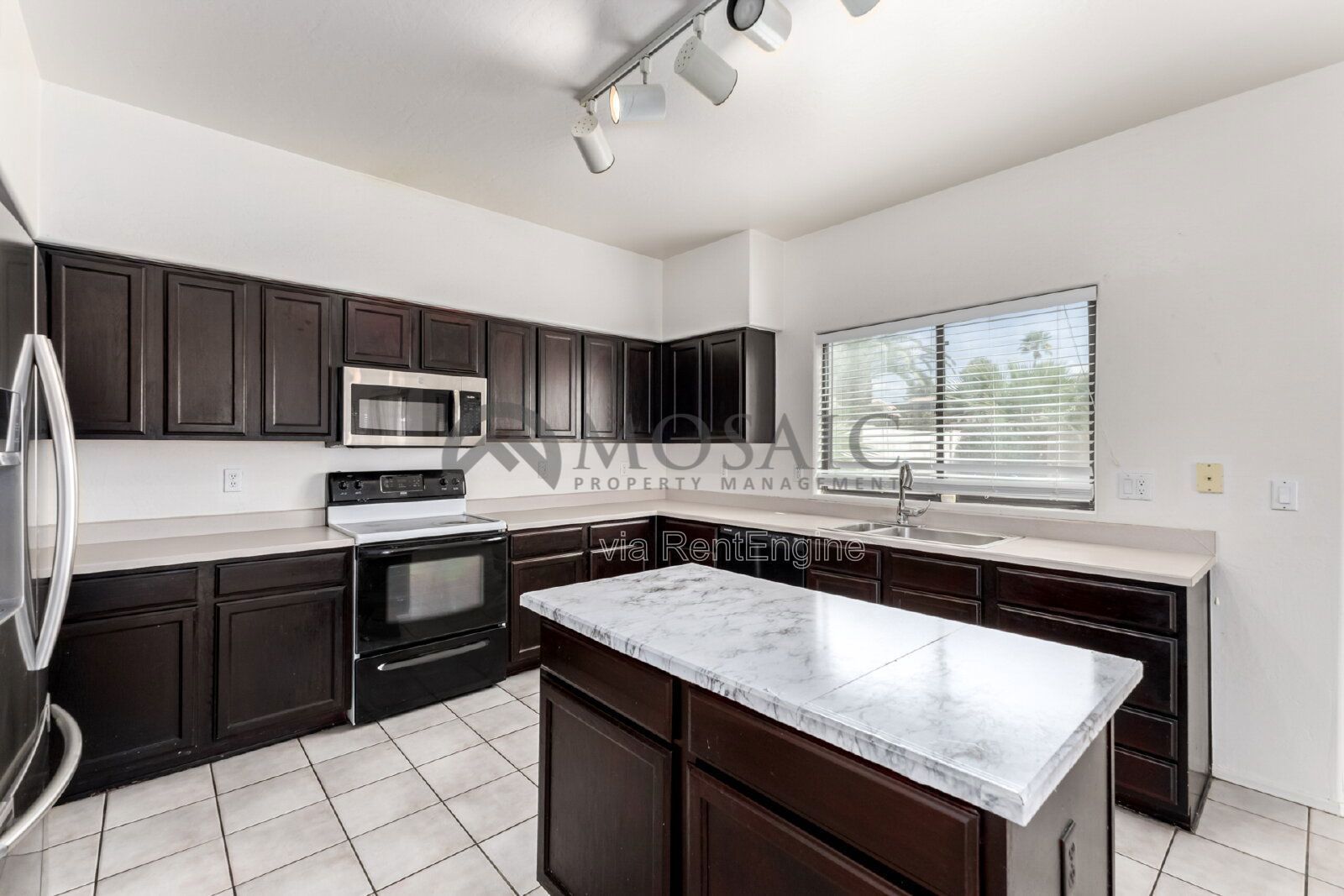 4 Bed/2.5 Bath with Pool in Lake Community property image