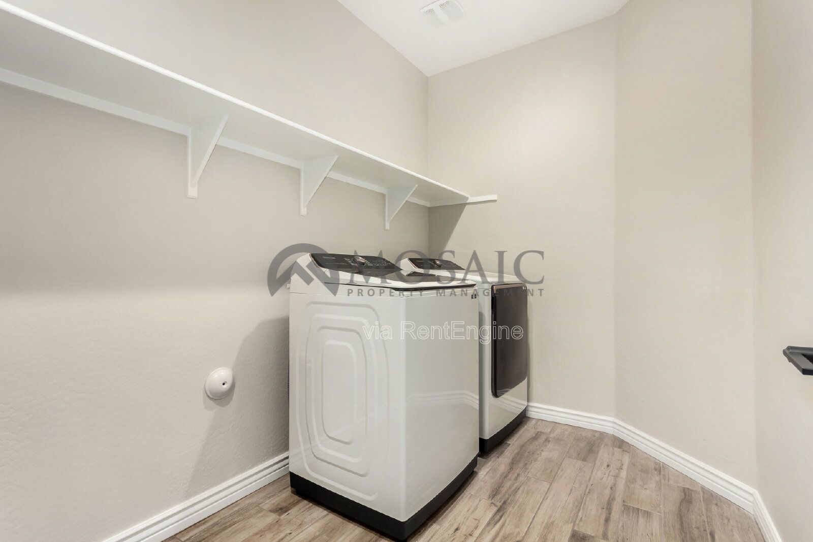 Heated pool, spa, upgrades galore and great Queen Creek location property image