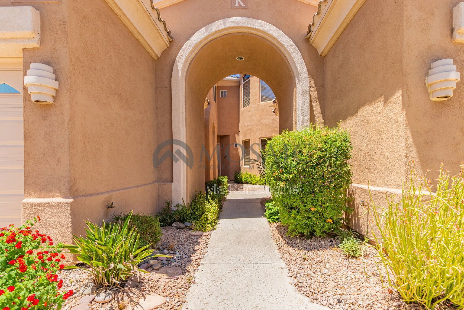 TOWNHOUSE 2bed/2bath with Golf Course View and Gated Community! property image