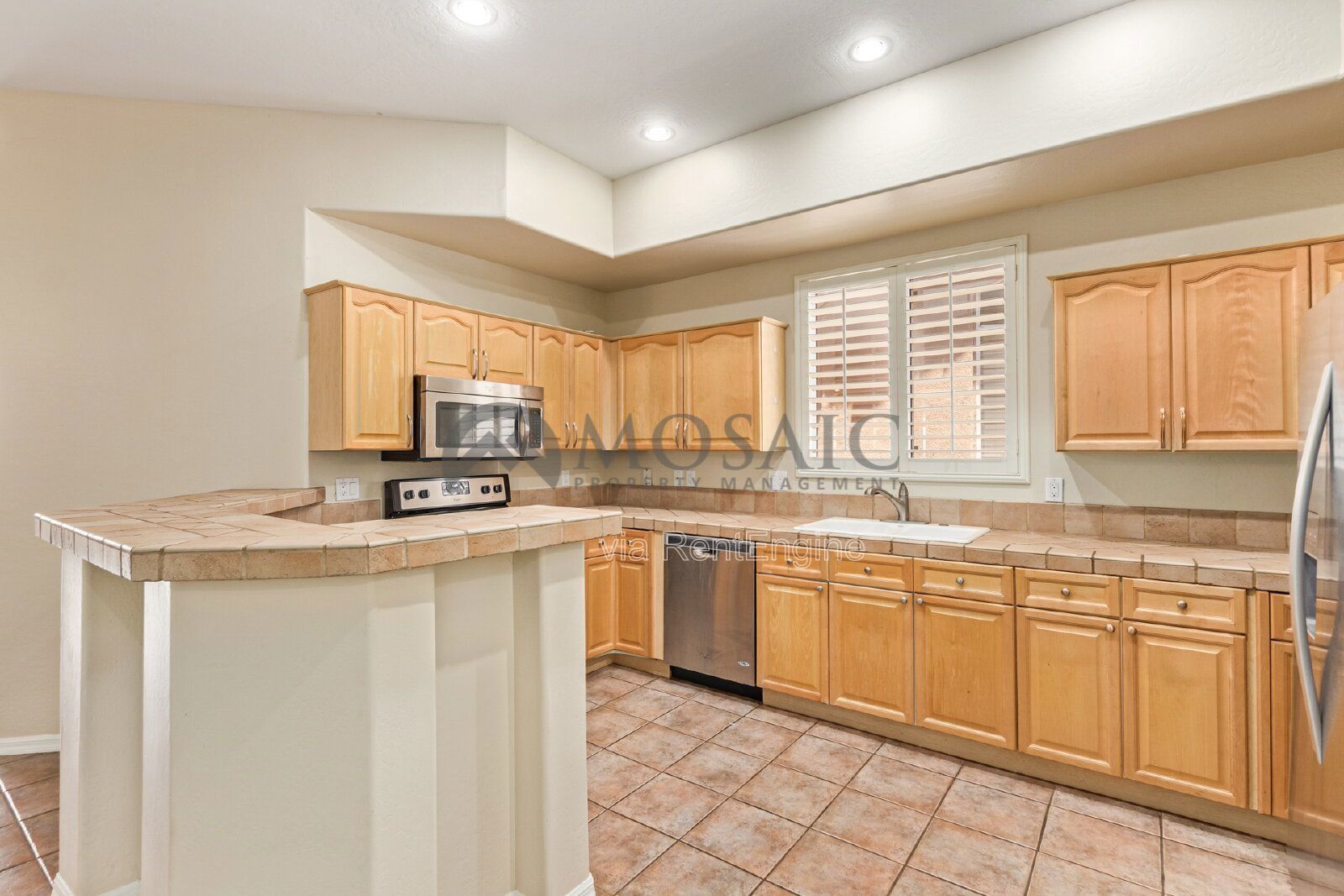 TOWNHOUSE 2bed/2bath with Golf Course View and Gated Community! property image