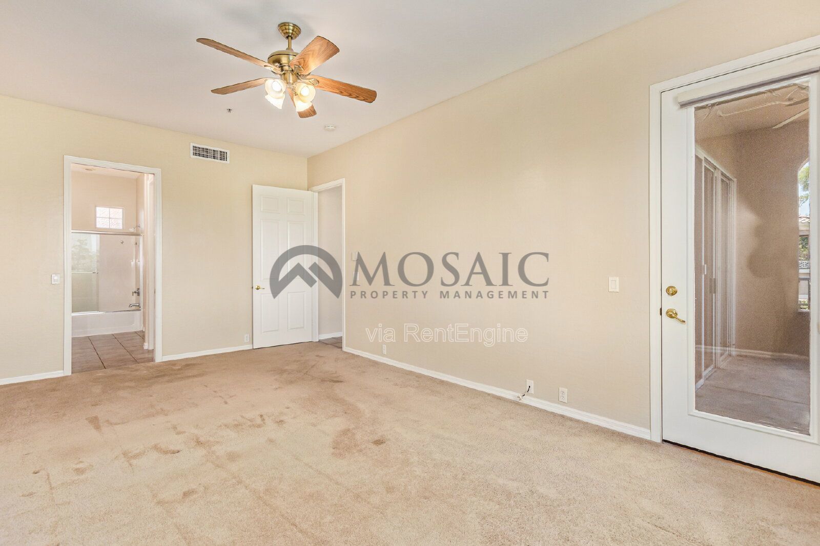 TOWNHOUSE 2bed/2bath with Golf Course View and Gated Community! property image