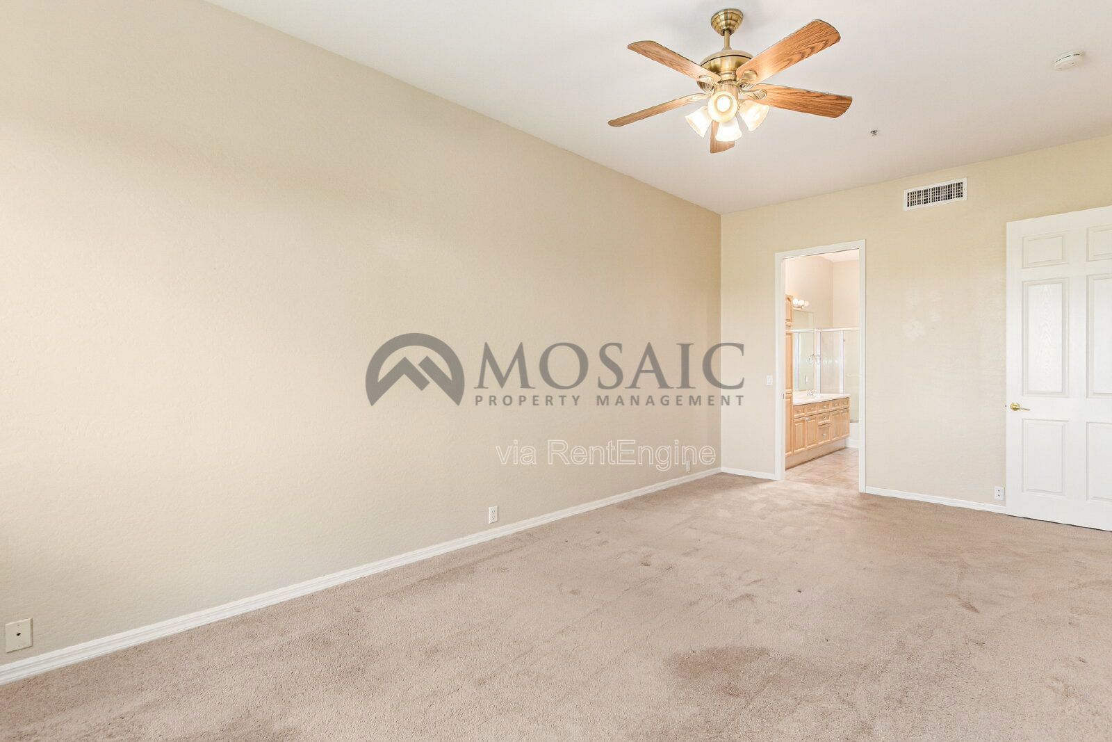 TOWNHOUSE 2bed/2bath with Golf Course View and Gated Community! property image