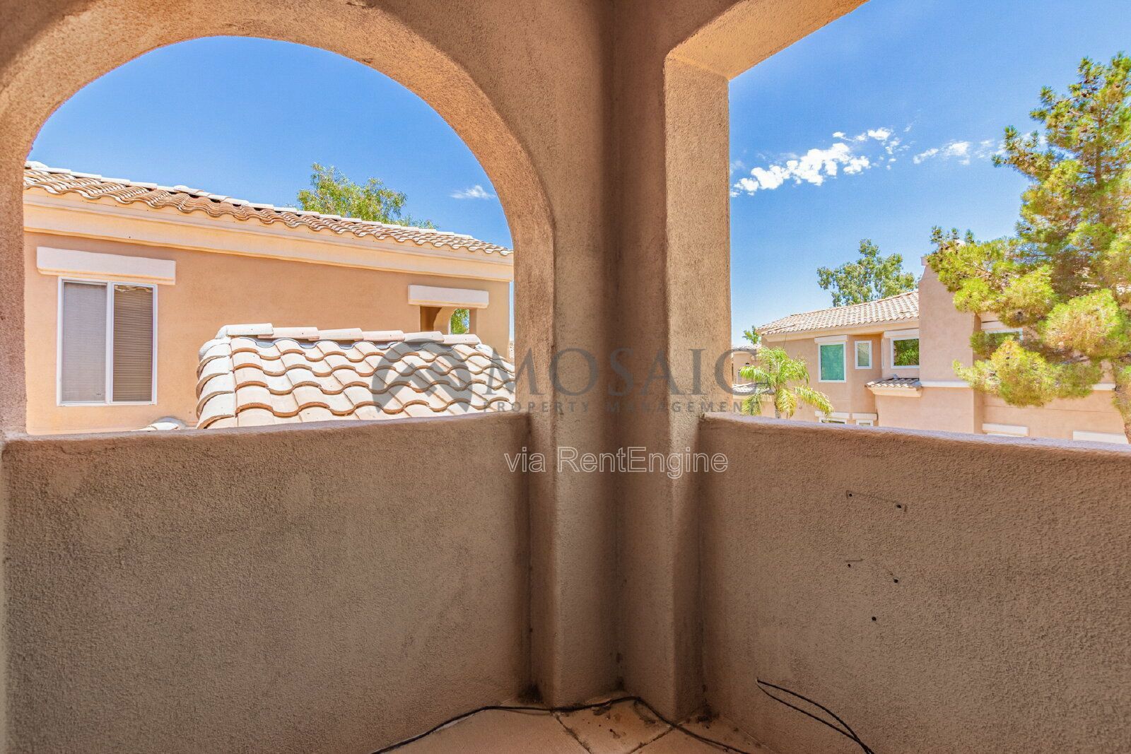 TOWNHOUSE 2bed/2bath with Golf Course View and Gated Community! property image