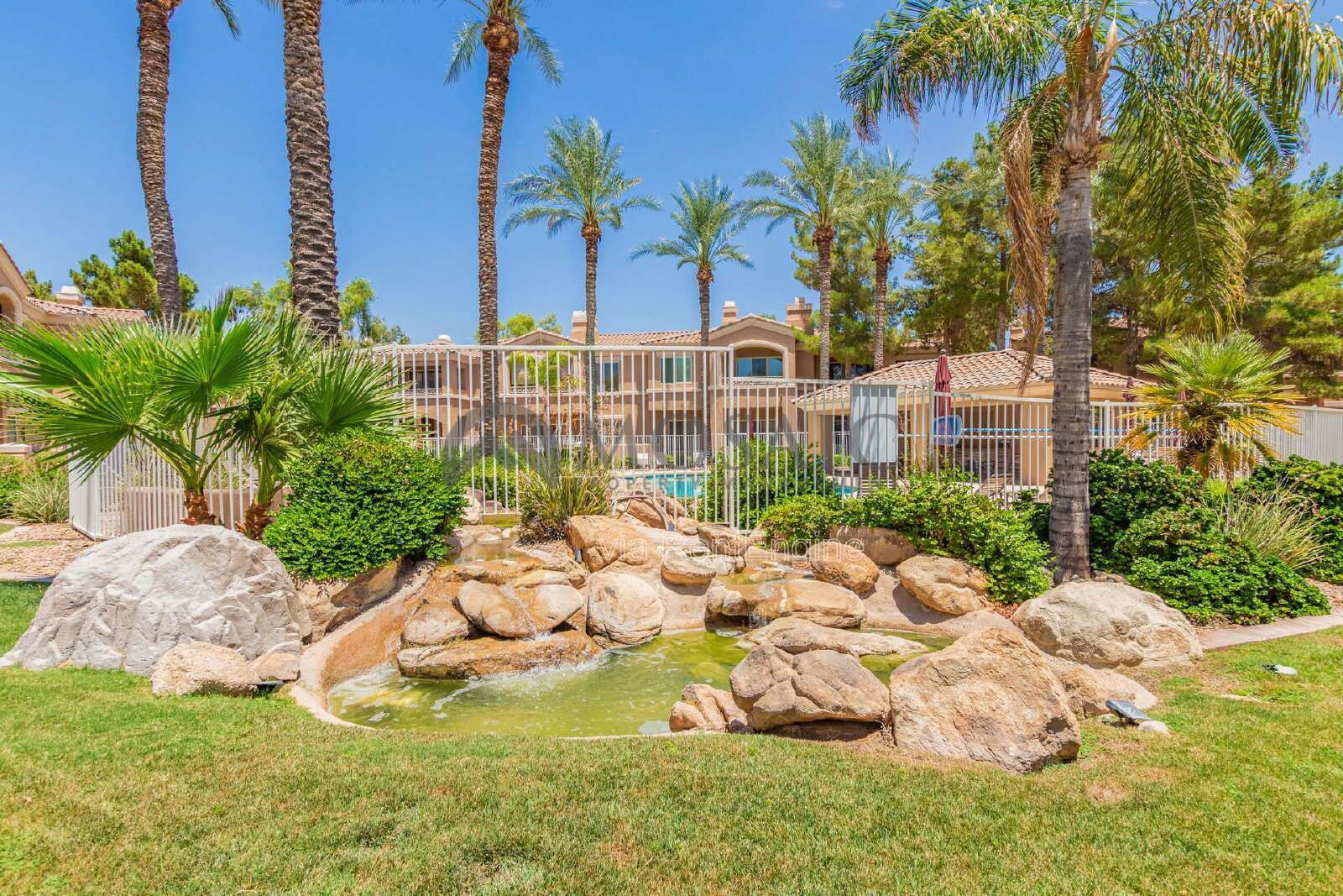 TOWNHOUSE 2bed/2bath with Golf Course View and Gated Community! property image