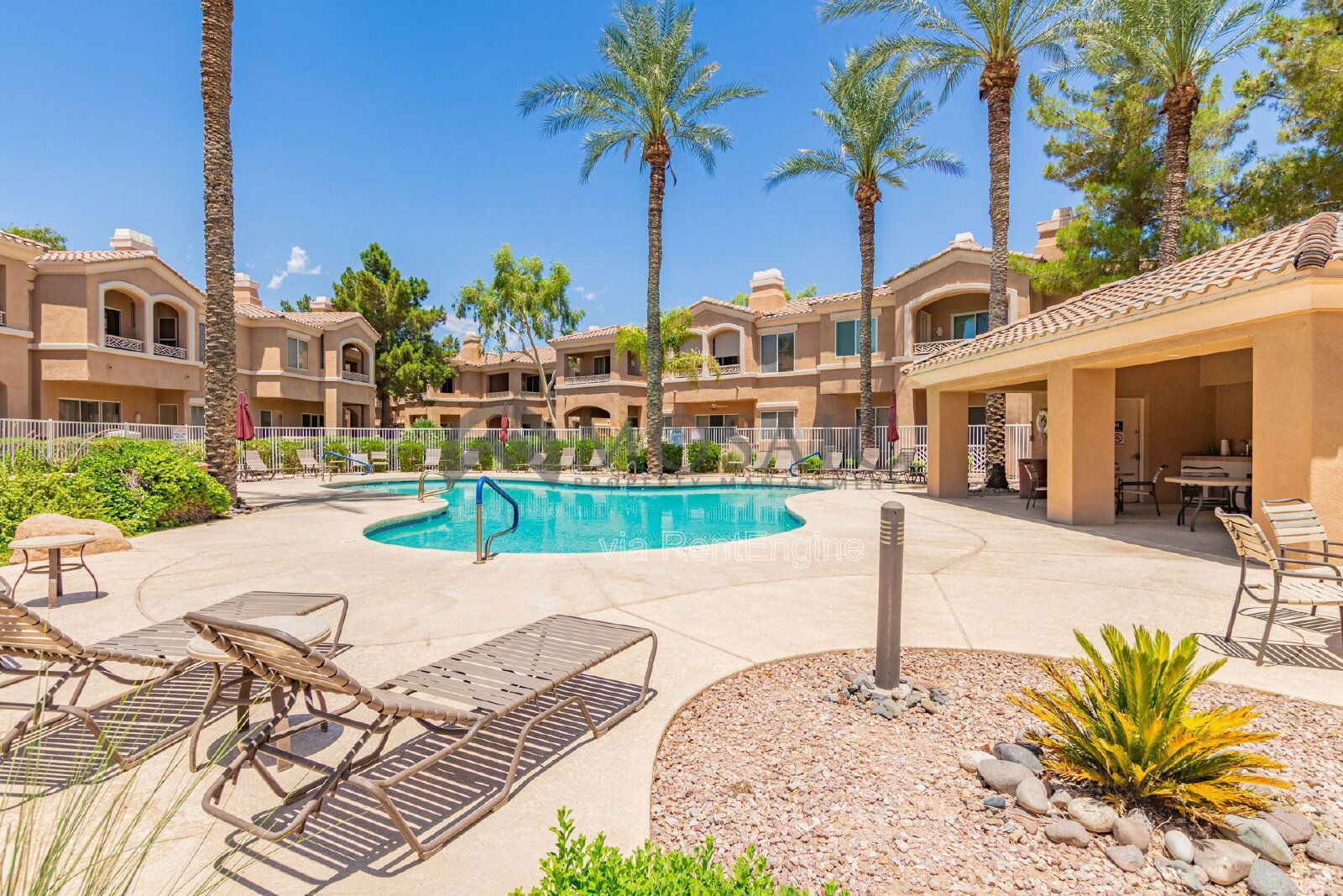 TOWNHOUSE 2bed/2bath with Golf Course View and Gated Community! property image