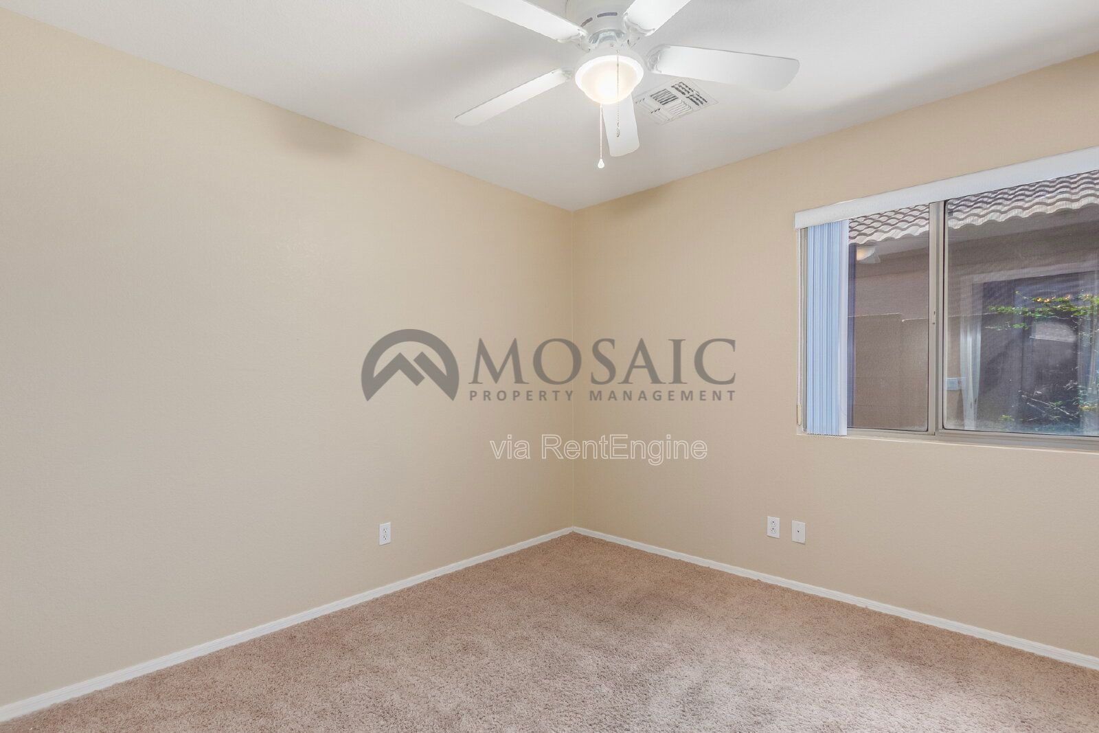 Stunning Home in Surprise! Move in READY! property image