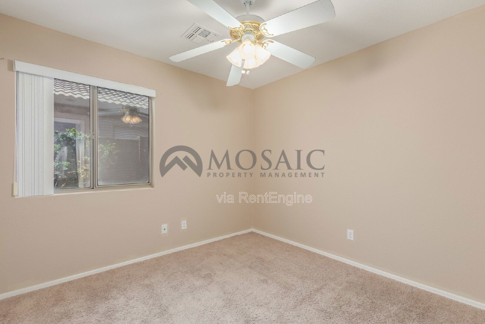 Stunning Home in Surprise! Move in READY! property image