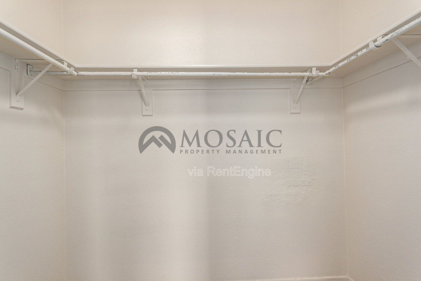 Beautiful 3 bedroom home minutes from the 303!! property image