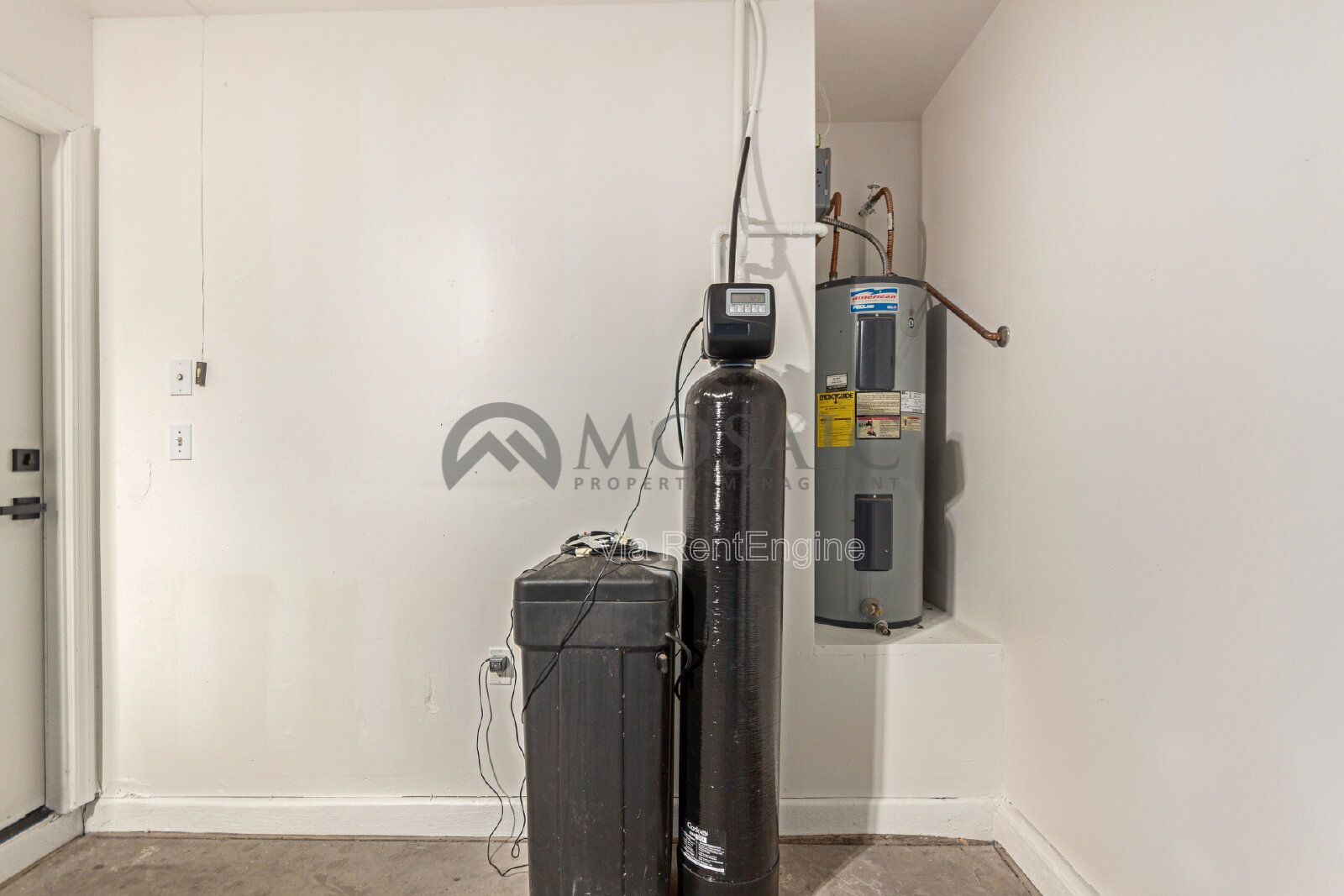 Beautiful 3 bedroom home minutes from the 303!! property image