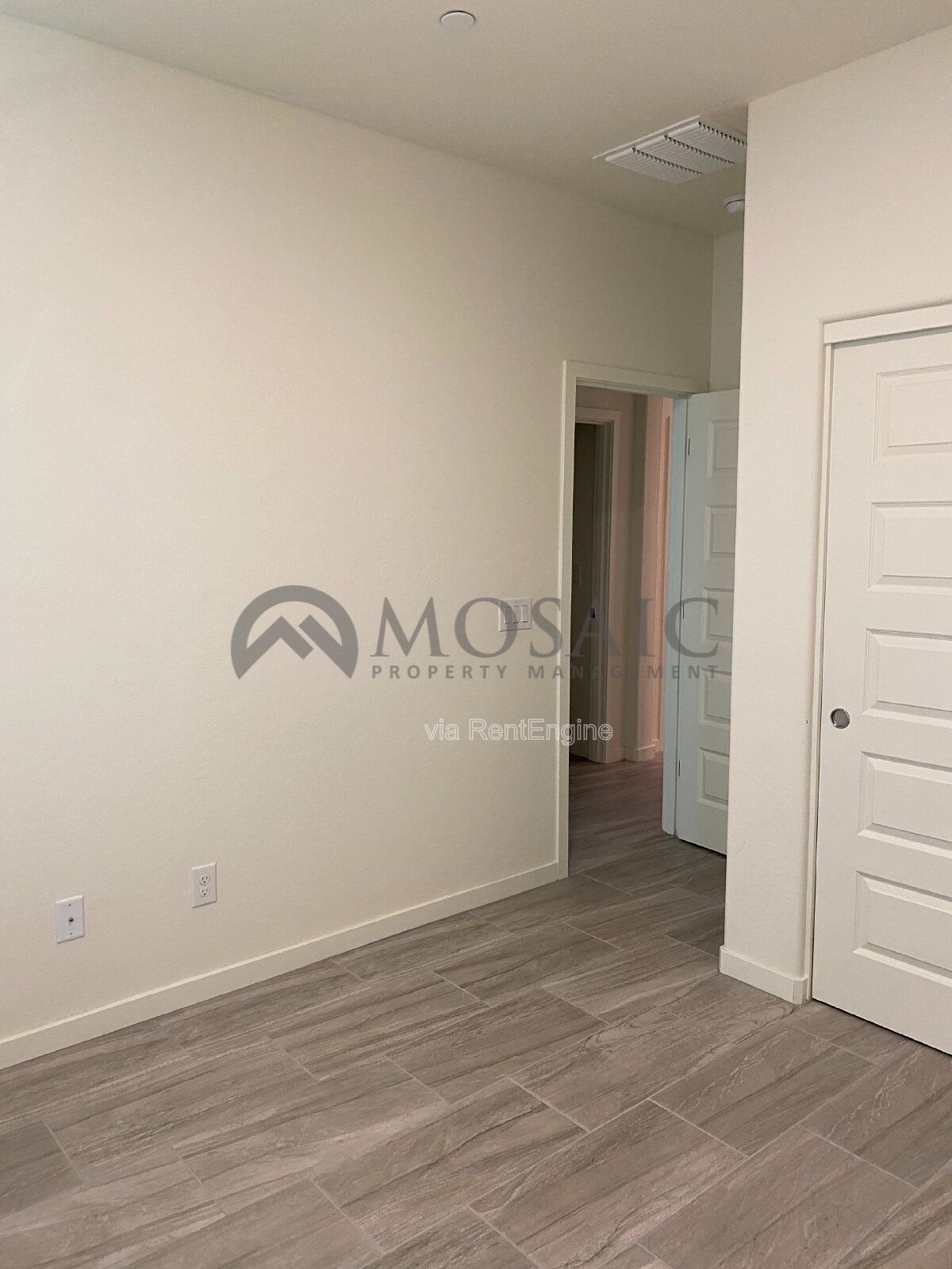 BEAUTIFULLY UPDATED 3 bed/2bath TOWNHOME in GILBERT! property image