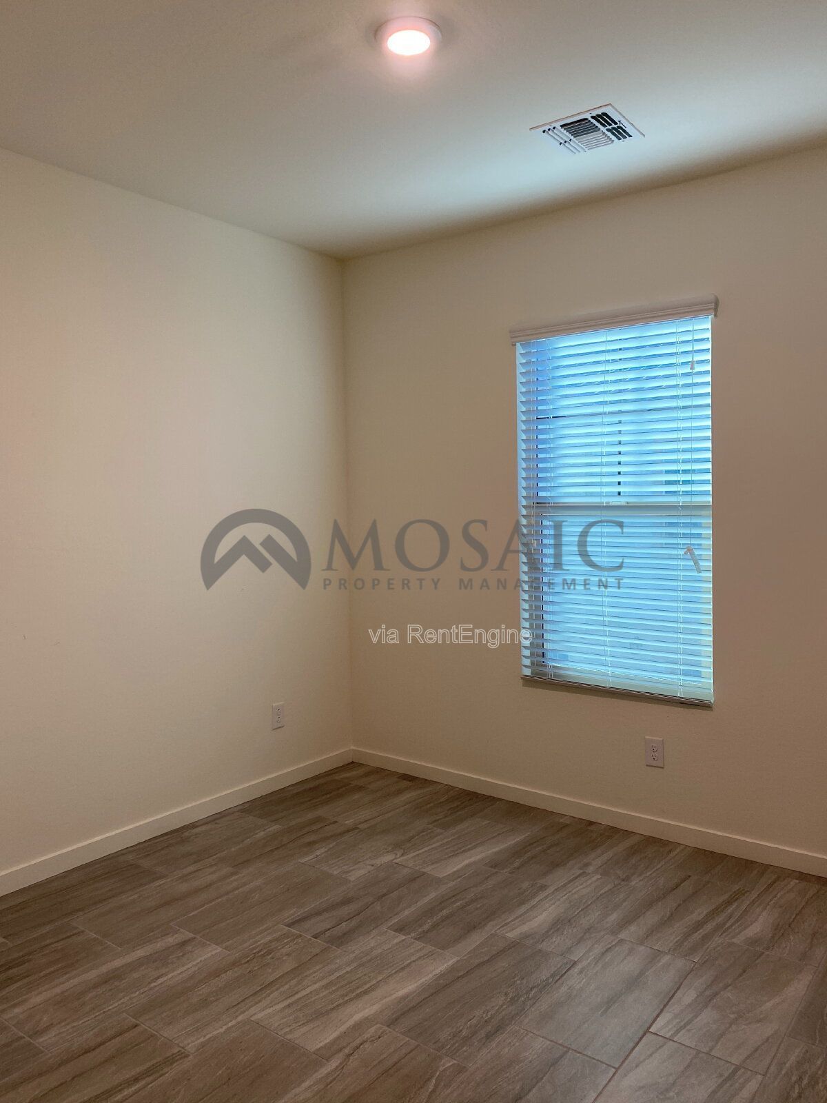 BEAUTIFULLY UPDATED 3 bed/2bath TOWNHOME in GILBERT! property image