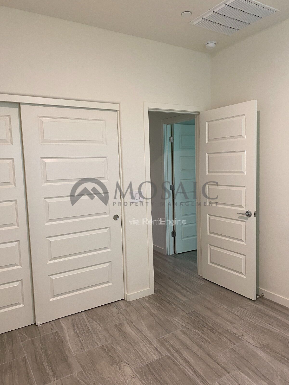 BEAUTIFULLY UPDATED 3 bed/2bath TOWNHOME in GILBERT! property image