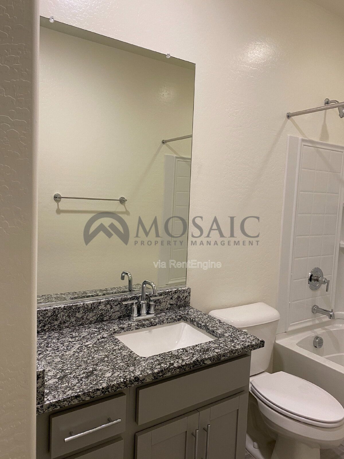 BEAUTIFULLY UPDATED 3 bed/2bath TOWNHOME in GILBERT! property image