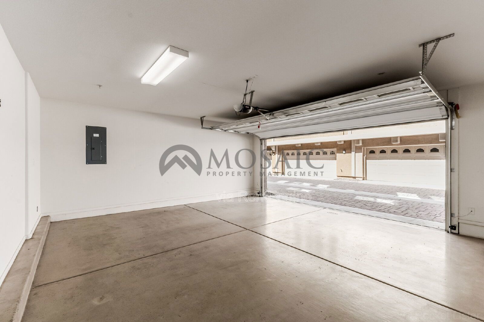 **Welcome Home to This Charming Chandler Townhouse** property image