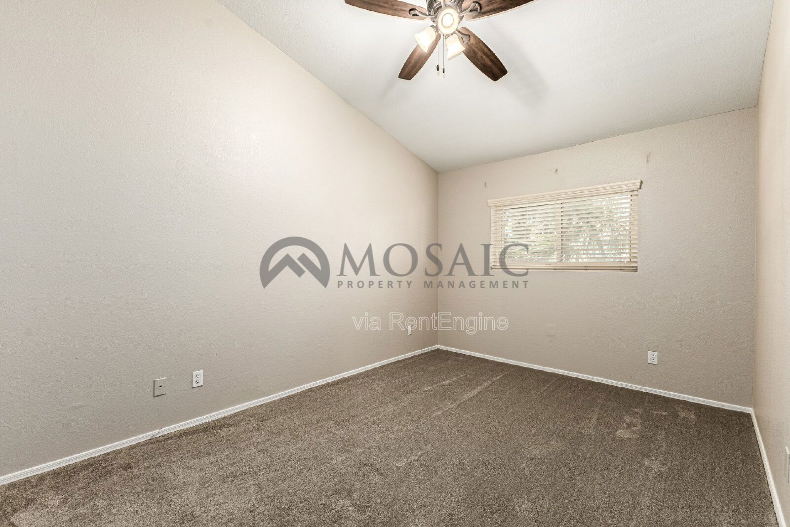 Perfect 3 bedroom 2 bathroom home in Chandler! property image