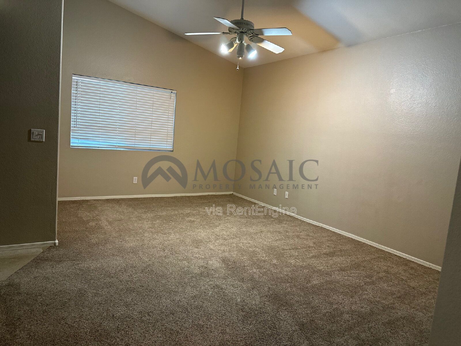 Welcome to your Gorgeous 3 bed/ 2bath home in the HIGHLY DESIRABLE Corona Del Mar!!! property image