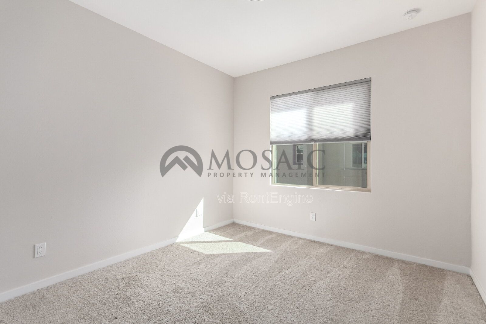 Modern and Spacious Townhome in the Mosaic Layton Lakes Community property image