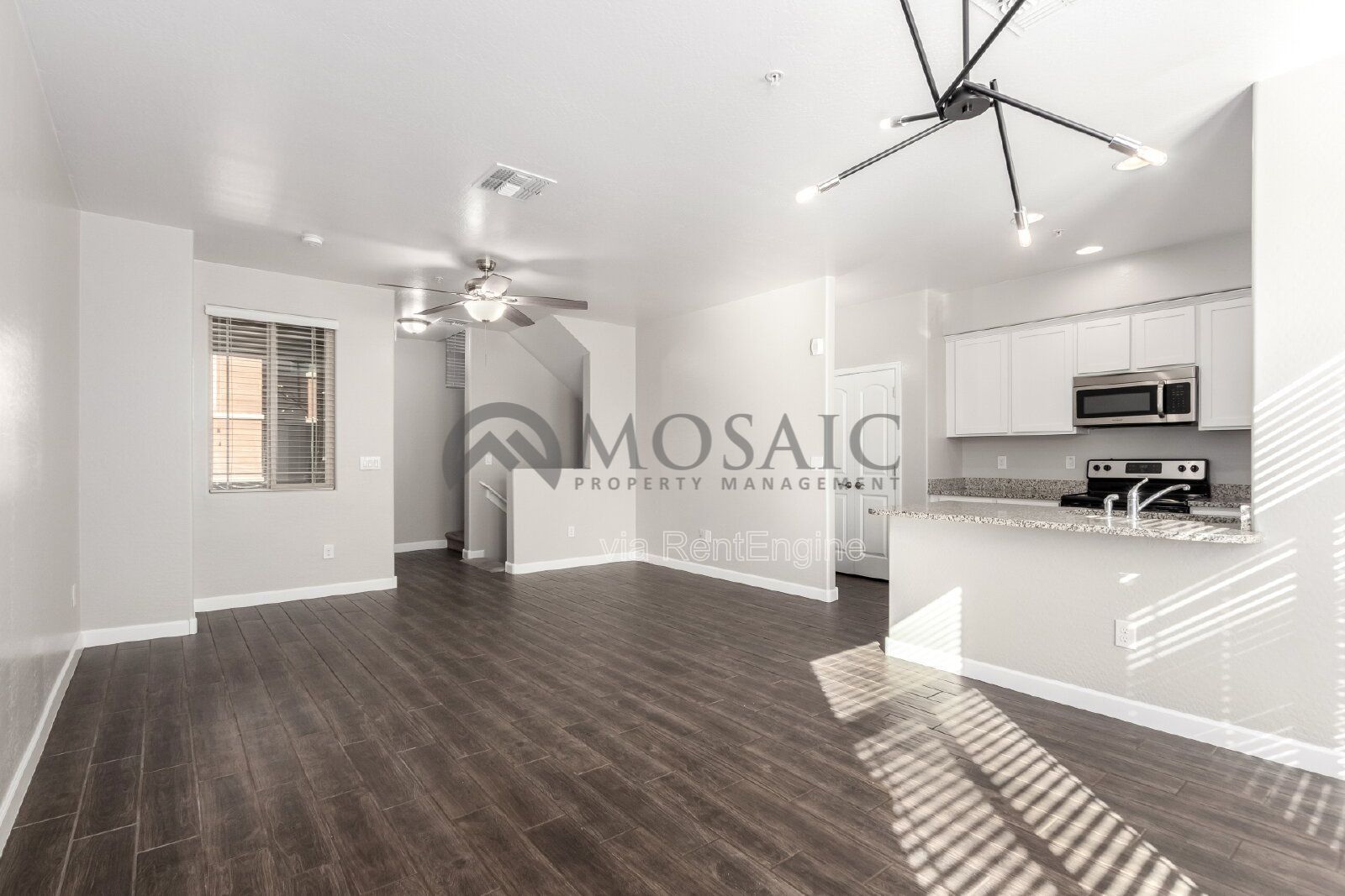 Modern 2-Bedroom Townhouse in Gilbert property image