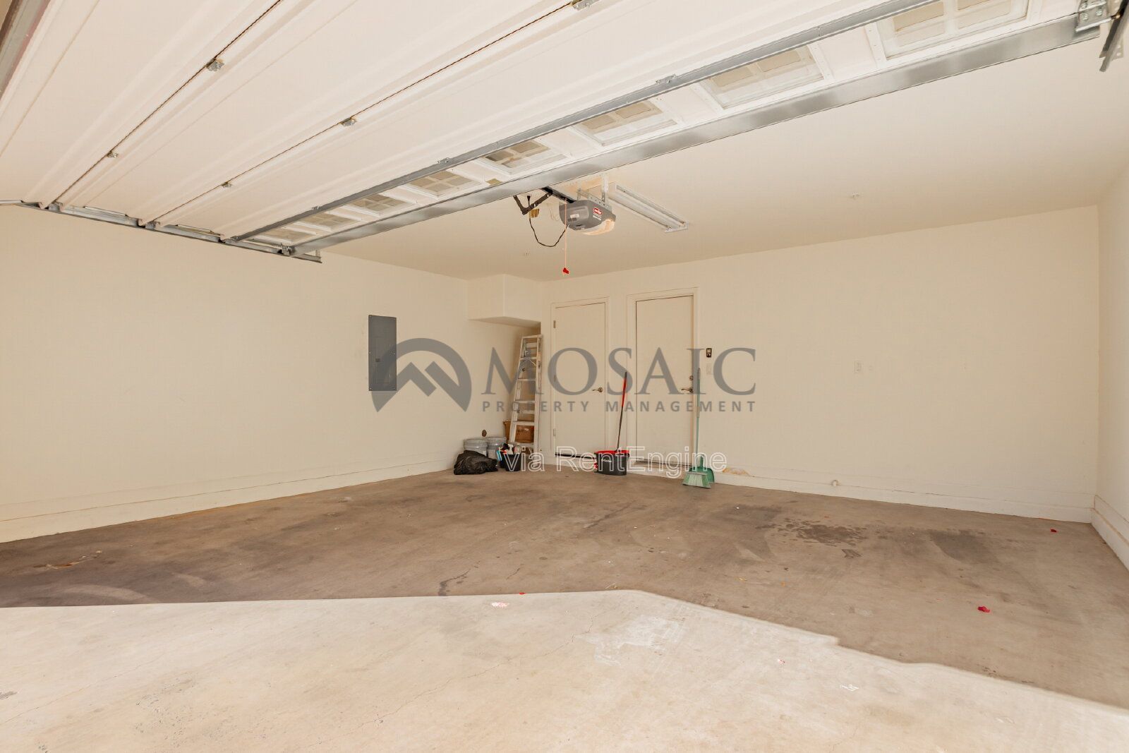 Modern 2-Bedroom Townhouse in Gilbert property image