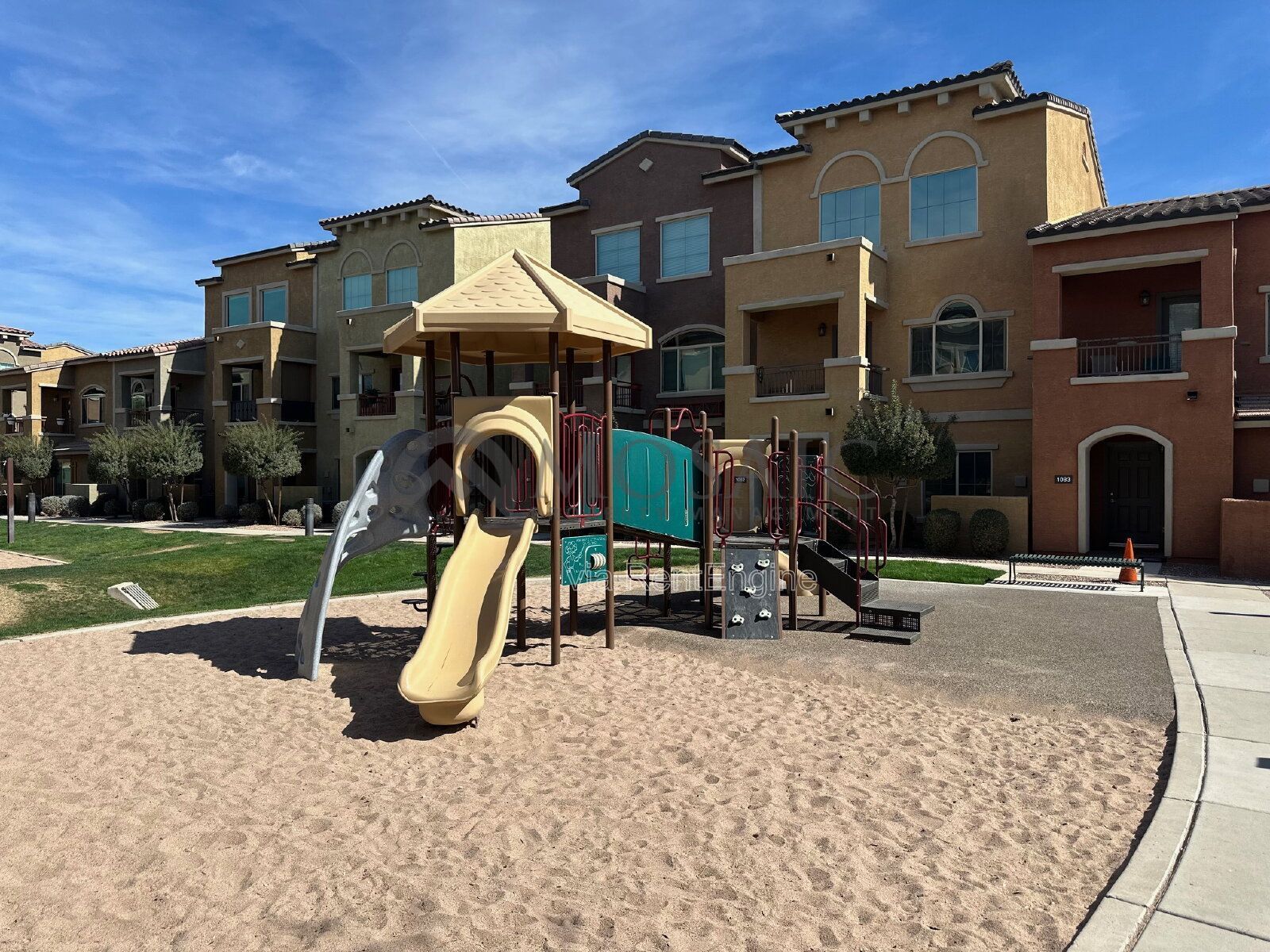 Modern 2-Bedroom Townhouse in Gilbert property image