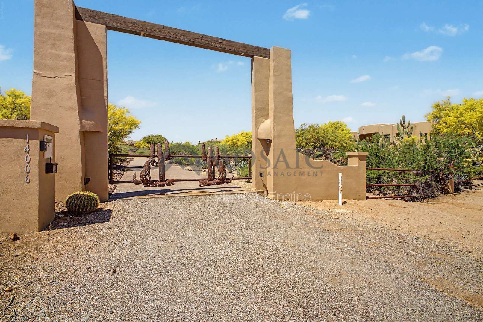 Beautiful 1.3 Acre Desert Oasis! property image