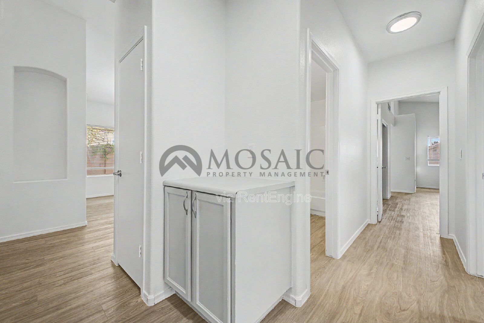 Welcome to your Gorgeous 3 bed/ 2bath home in the HIGHLY DESIRABLE Corona Del Mar!!! property image