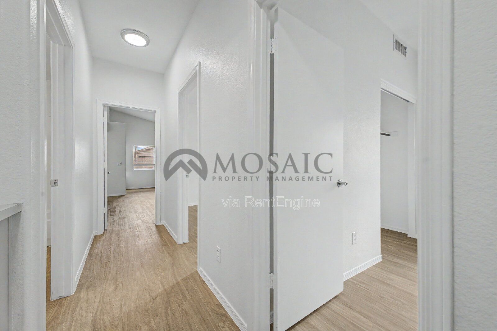 Welcome to your Gorgeous 3 bed/ 2bath home in the HIGHLY DESIRABLE Corona Del Mar!!! property image