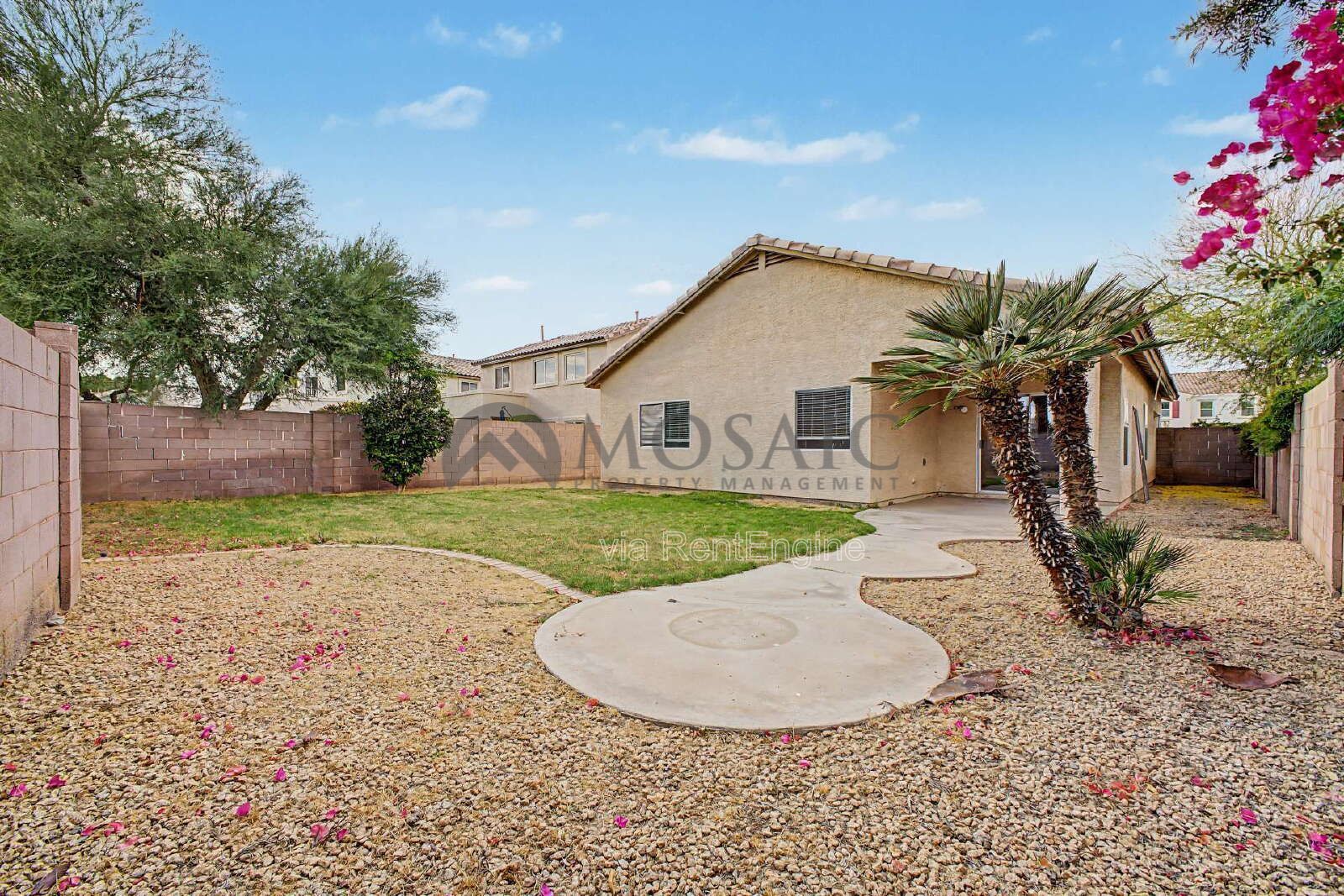 Welcome to your Gorgeous 3 bed/ 2bath home in the HIGHLY DESIRABLE Corona Del Mar!!! property image