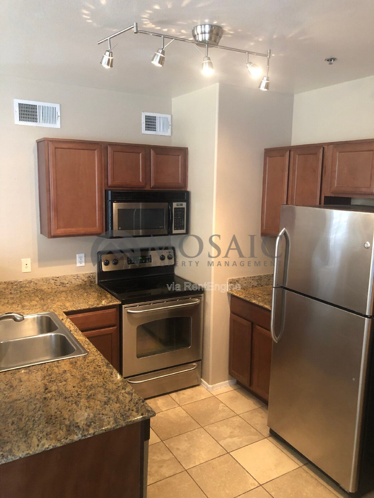 Great Gated Community in Tempe!! 2B/2BA property image