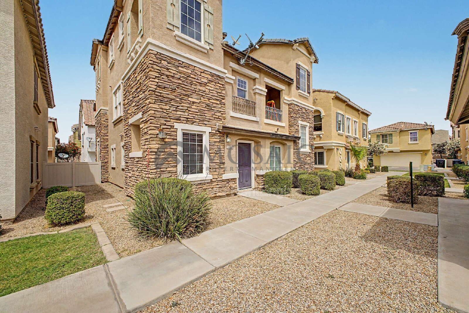 Amazing 3 bed, 2 bath home in Gilbert! property image